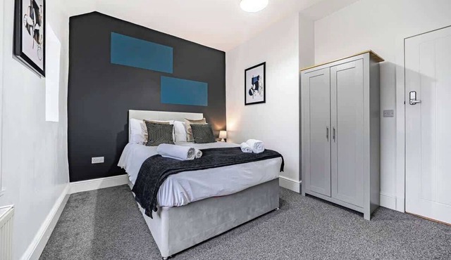 Modern & Affordable home - Contractors & Leisure