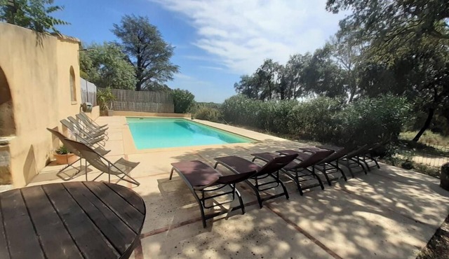 Modern air-conditioned gite in the heart of nature/oliveraie, large swimming pool