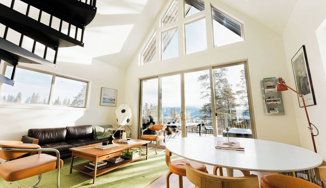 Modern Alpine Cabin in Twin Lakes
