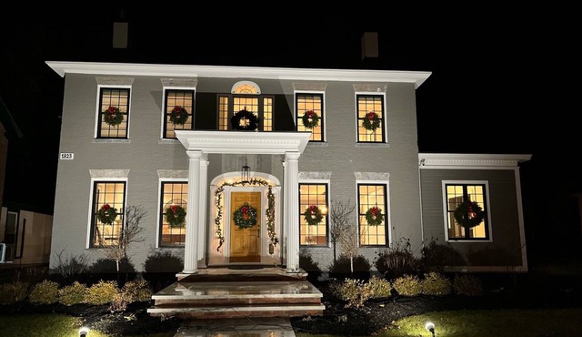 Modern amenities in Historic Federal Style Home, steps from Downtown Brandon