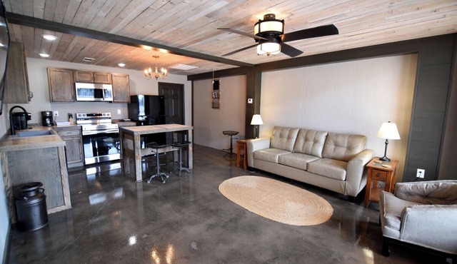 Modern amenities steeped in history! Minutes to 4 state parks, ATU, lake & river