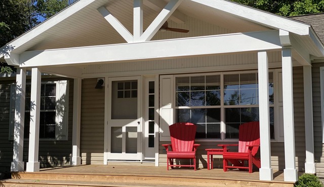 Modern and Bright 2BD/2BA Cottage with Easy Access to Torch Lake