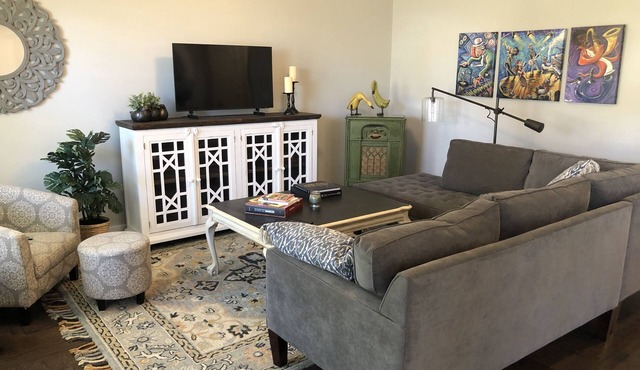 Modern and Charming Cottage