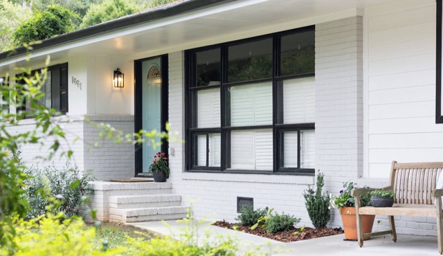 Modern and clean home, quick access to attractions