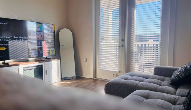 Modern and comfortable Cozy 2H/2B apt + Parking