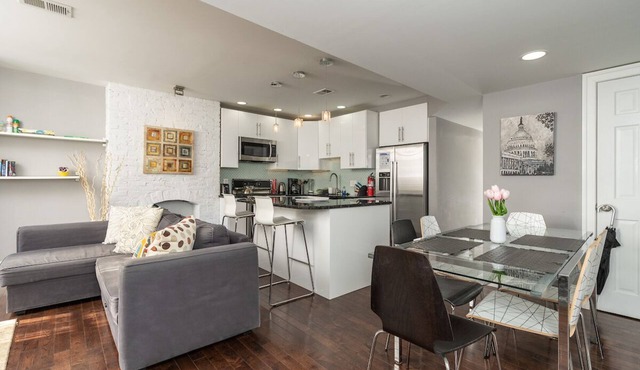 Modern and Contemporary Ground Floor Apartment 2 Bed 2 Bath
