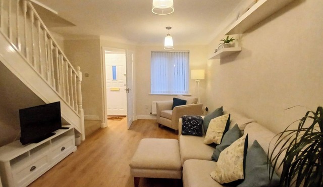 Modern and cosy home near Cardiff