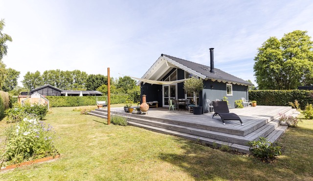 Modern and cozy cabin near Copenhagen and the airport