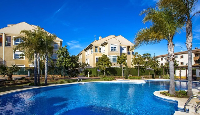 Modern and nice apartment in Javea, on the Costa Blanca, Spain with communal pool for 6 persons