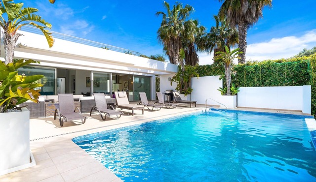 Modern and nice villa with private pool in Javea, Costa Blanca, Spain for 8 persons