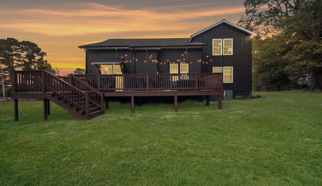Modern and Peaceful 5BR Wake Forest Retreat-Pet Friendly