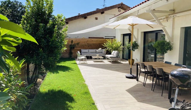Modern and quiet villa in the heart of the vineyards