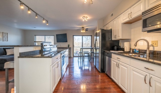 ❤️ 🏙Modern and Sleek, Million 💵 City View! ❤️ 🌌