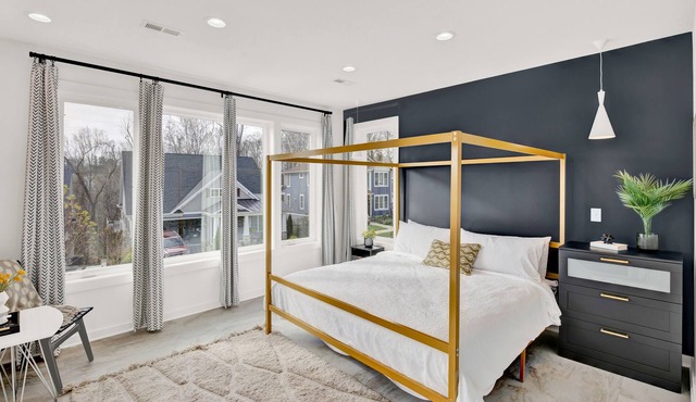 Modern and spacious, 7 minutes to downtown