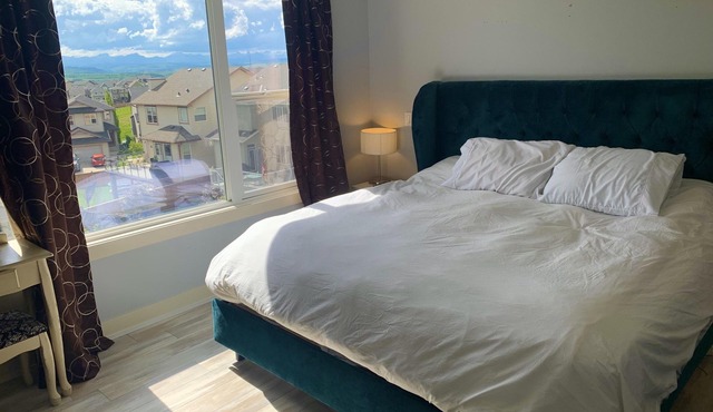 Modern and spacious family home close to Calgary and the mountains.