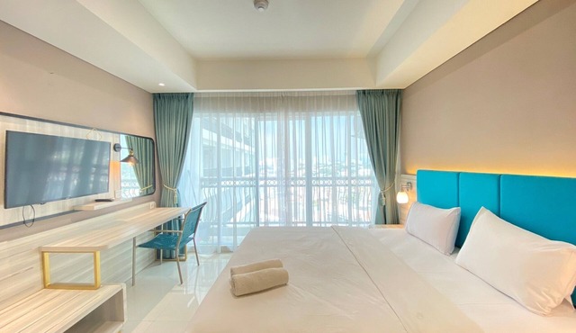 Modern and Spacious Studio Room at Green Kosambi Apartment