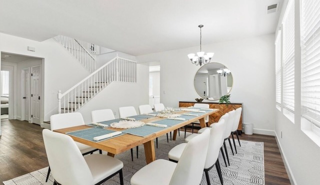 Modern and Spacious Home with Excellent Amenities