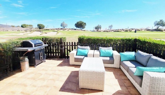 Modern and stylish, 2-bed ground floor apartment