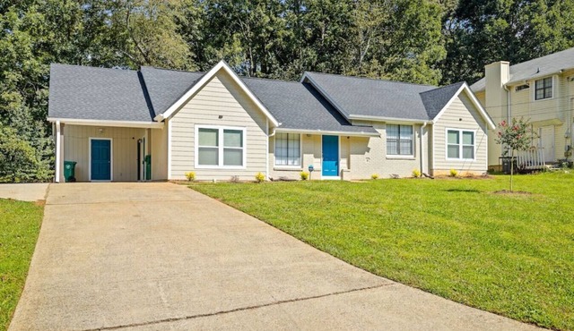 Modern and Stylish 4BR Home w/All the Latest Tech