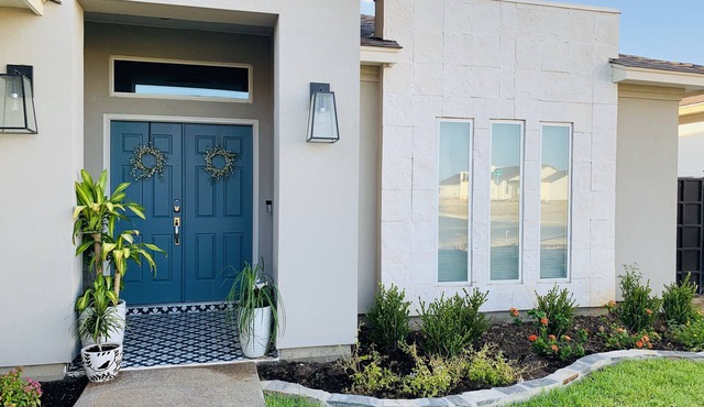 Modern and Stylish newly constructed 3 bedroom 2 bath 2 car garage house