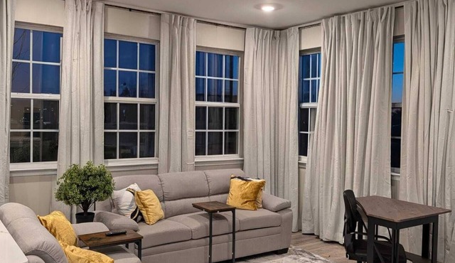 Modern and Stylish 3BR Home near Philadelphia