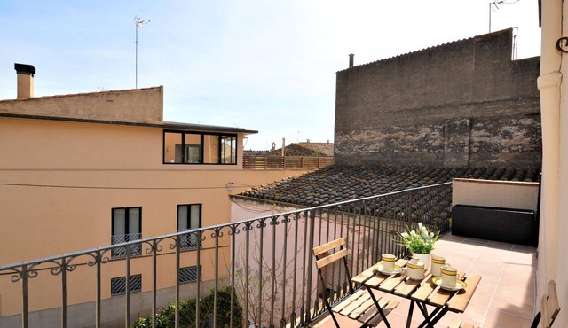 Modern Apartment for 4, Central Location, WiFi, A/C - Castelló d'Empúries