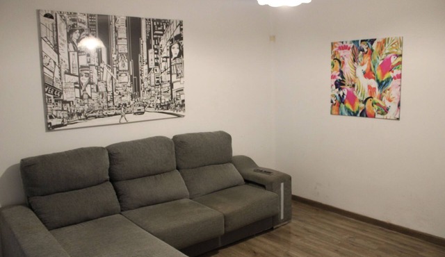 MODERN APARTMENT NEAR BARCELONA