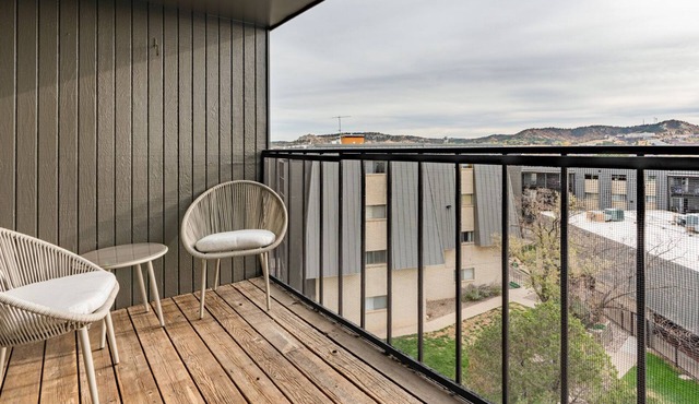 Modern Apartment in Prime Location (ID7160X43)