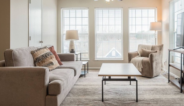 Modern Apartment in Prime Location (ID2502X37)