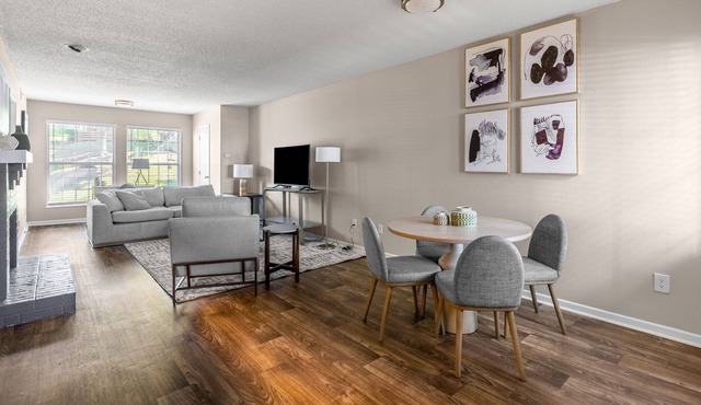 Modern Apartment in Prime Location (ID1201X689)