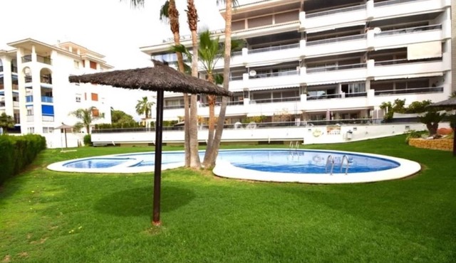 Modern apartment with sea views, 200 meters from the beach d' Albir.