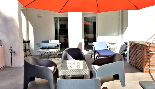 Modern Apartment with Pool, Terrace & A/C - 500m from Beach, Cavalaire-sur-Mer