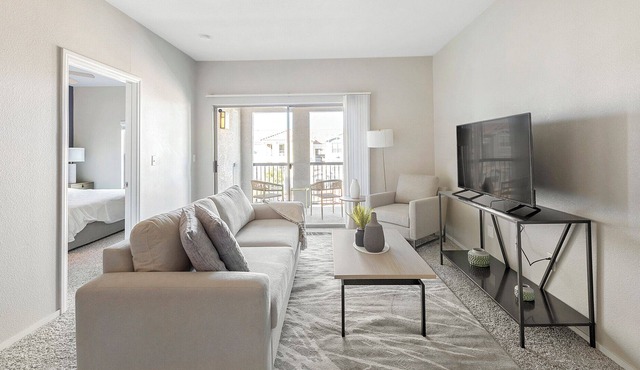 Modern Apartment in Prime Location (ID1256X519)