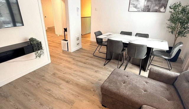 Modern Apartment–10 mins from Ottawa DT