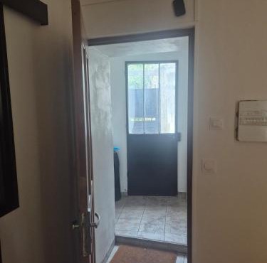 Modern apartment 10 minutes from CDG