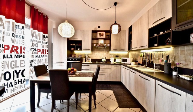 Modern apartment between Milan and Como
