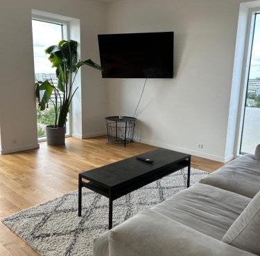 Modern Apartment by Beach and Metro