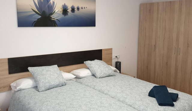 Modern Apartment for 6 in Jaca Center, Near Cathedral