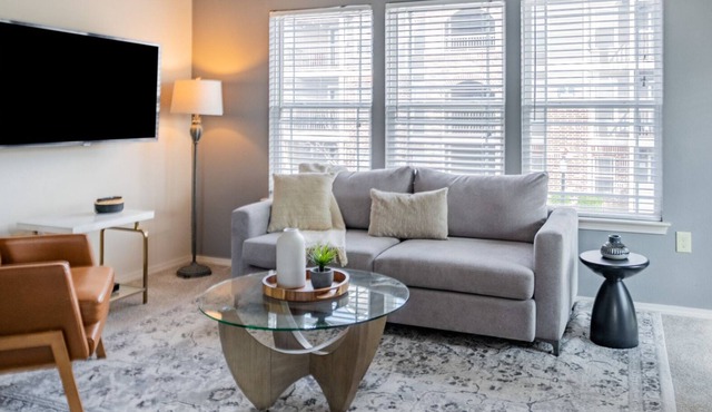 Modern Apartment in Prime Location (ID2916X74)