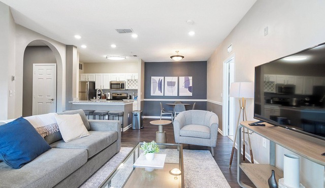 Modern Apartment in Prime Location (ID1007X548)