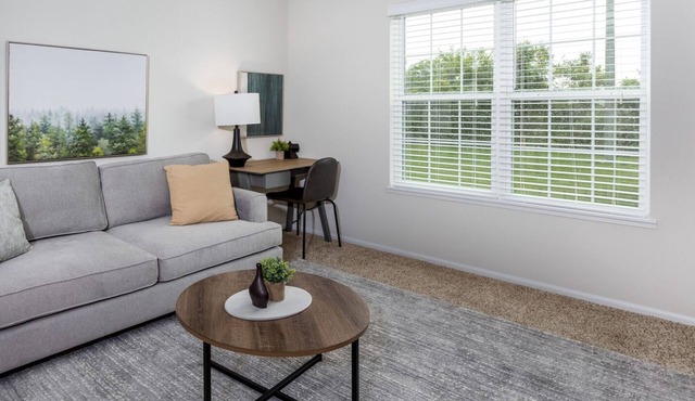 Modern Apartment in Prime Location (ID4782X33)