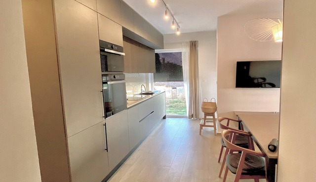 Modern apartment in a perfect location. Sea and old town within walking distance