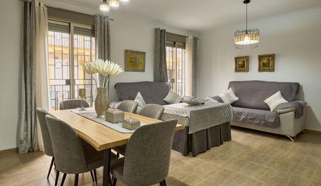 Modern Apartment in Central Córdoba with Balcony and Air Conditioning