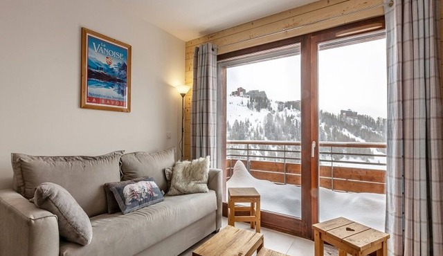 Modern apartment in Plagne Centre with balcony, 2 bedrooms and Wifi