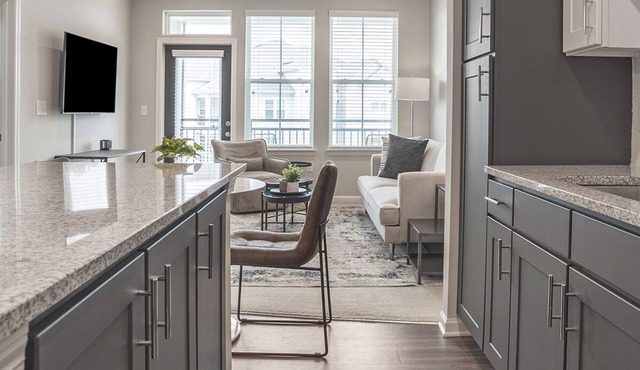 Modern Apartment in Prime Location (ID9374)