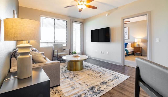 Modern Apartment in Prime Location (ID5000)