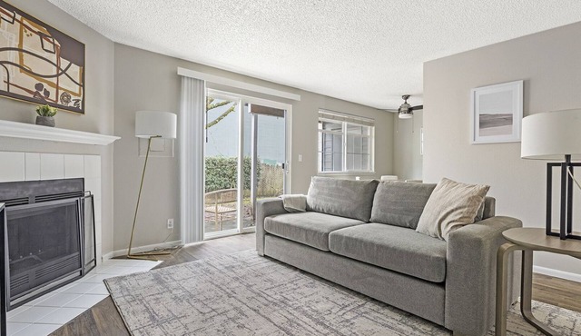 Modern Apartment in Prime Location (ID1274X054)