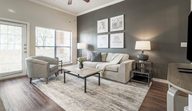 Modern Apartment in Prime Location (ID8961X66)