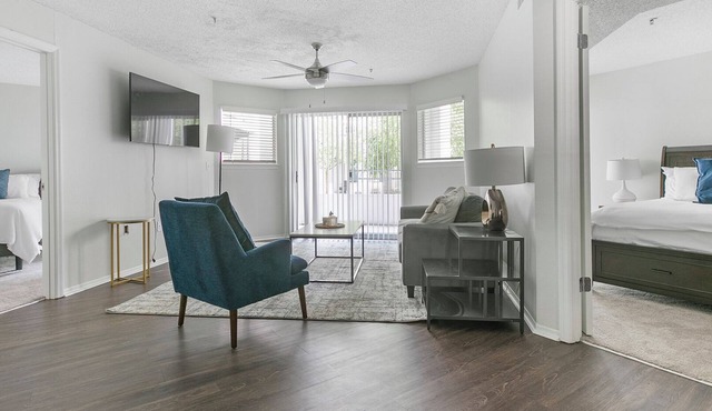 Modern Apartment in Prime Location (ID1387X808)