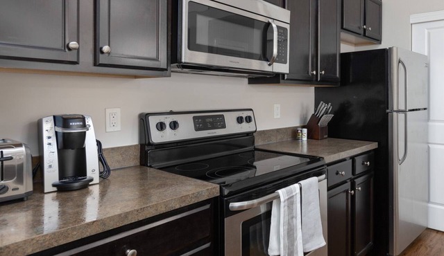 Modern Apartment in Prime Location (ID4409X99)